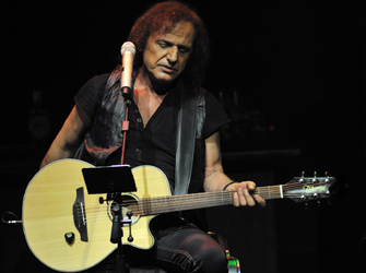 Βασίλης Παπακωνταντίνου