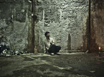 «Βρομιά»: μετατίθεται λόγω απεργίας για τις 16/6