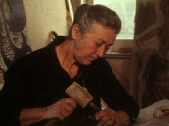 Βάσω Κατράκη: Αφιέρωμα στη μεγάλη Χαράκτρια