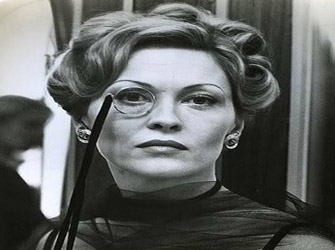 «Το Ταξίδι των Καταραμένων», 22/3 ΕΤ1