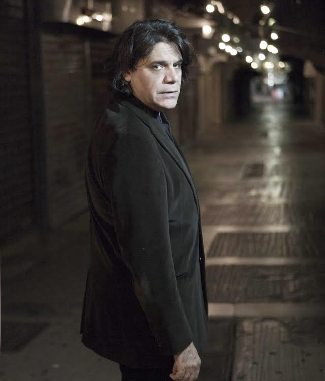 O Νίκος Ξυδάκης παρουσιάζει το «Εκ Βαθέων» με Ελευθερία Αρβανιτάκη