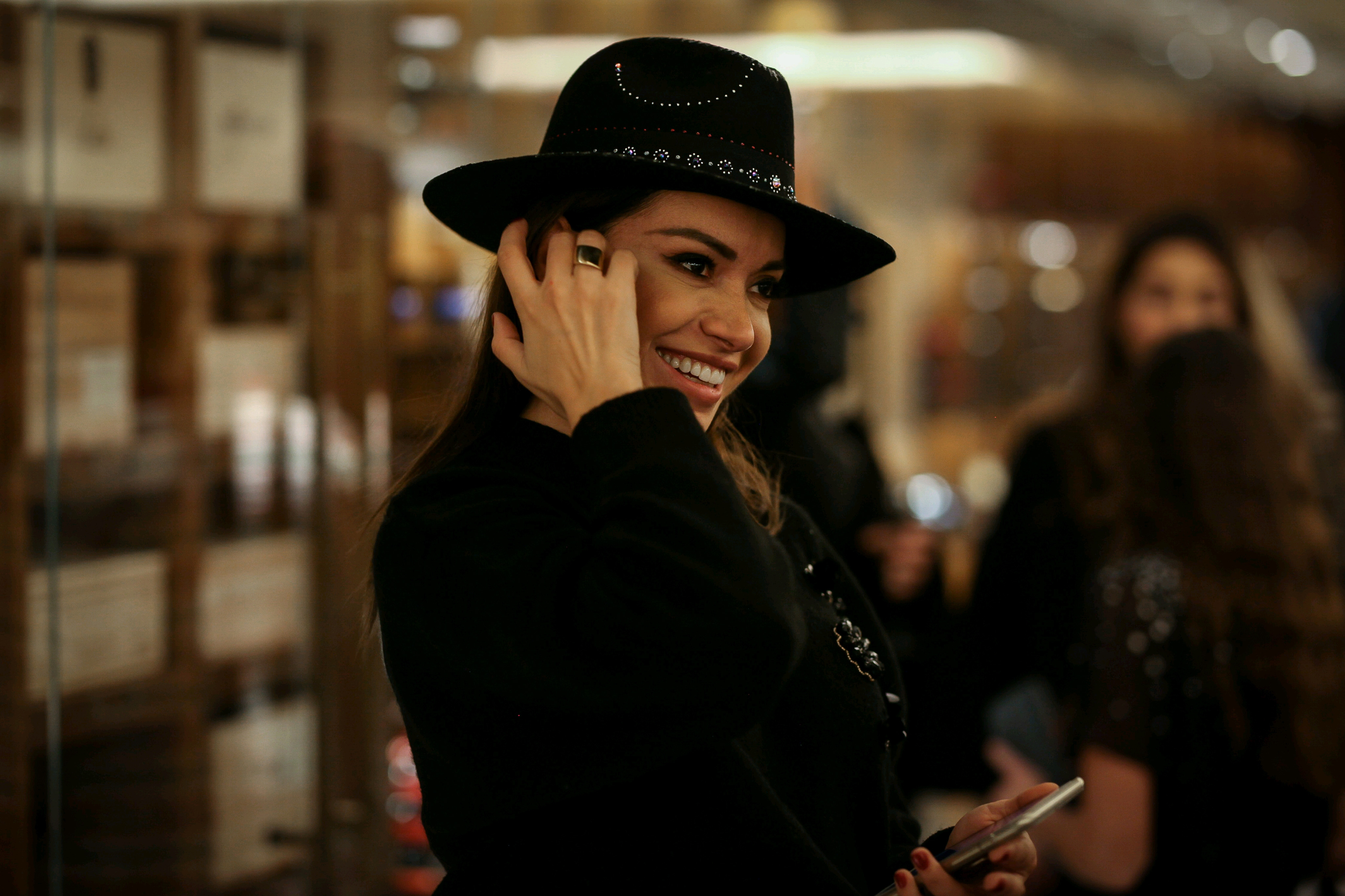 Τα ζωγραφισμένα καπέλλα της Ζήνας Γλου