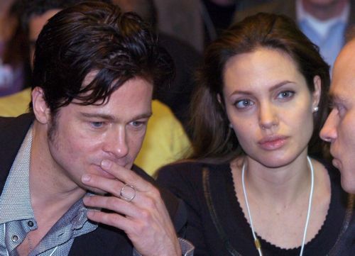 Στη Σαντορίνη βρέθηκε η οικογένεια Πιτ-Τζολί