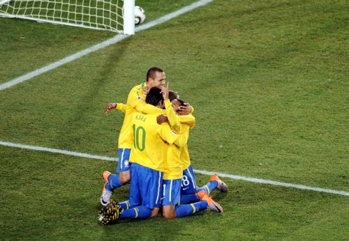 Στα προημιτελικά η Βραζιλία, κρατώντας δυνάμεις για την… Ολλανδία