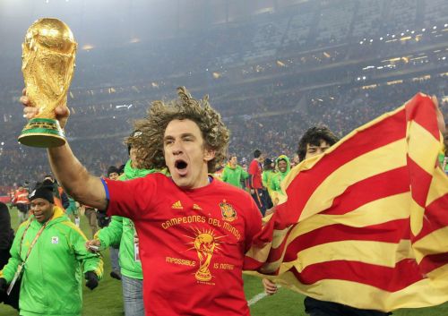 Σαββατοκύριακο στους δρόμους για Ισπανούς και Καταλανούς με διαφορετικές σημαίες