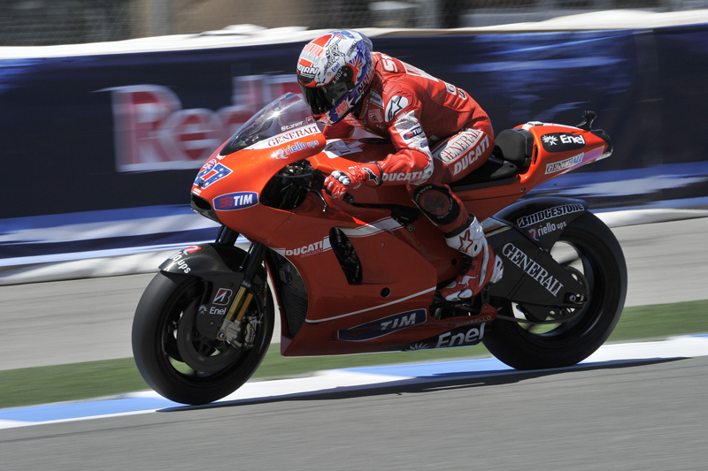 MotoGP ΗΠΑ 2010, ΕΔ1: Casey Stoner με διαφορά!