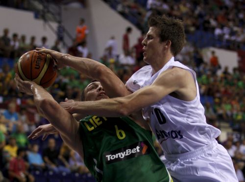 Η Λιθουανία 92-79 τη Νέα Ζηλανδία, η Γαλλία 72-66 την Ισπανία  και ο Λίβανος 81-71 τον Καναδά!