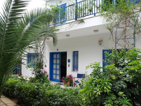 To Daphne’s Club Hotel Apartments στο Ξυλόκαστρο