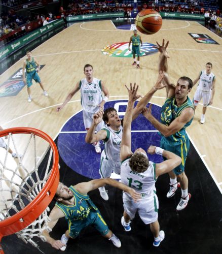 Χαλαρά στους «8» η Σλοβενία με νίκη επί της Αυστραλίας