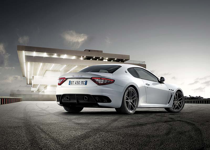 Maserati GranTurismo MC Stradale: Σε διπλό ταμπλό