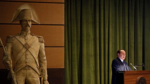 Επαναλαμβάνεται από τη Δευτέρα η δίκη Μπερλουσκόνι για την υπόθεση Mediaset