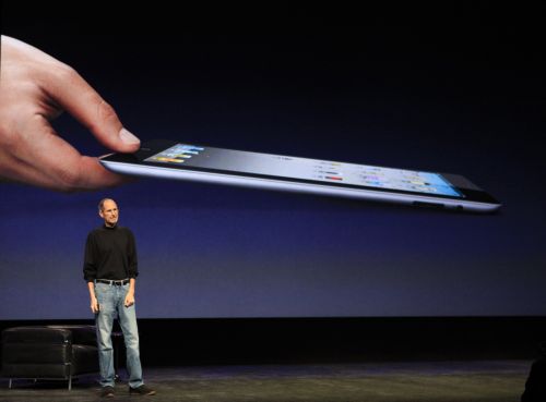 Αποκαλυπτήρια για το iPad2 με τον Στιβ Τζομπς επί σκηνής