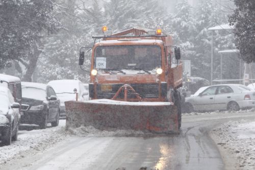 Σοβαρά προβλήματα λόγω της κακοκαιρίας σε όλη τη χώρα