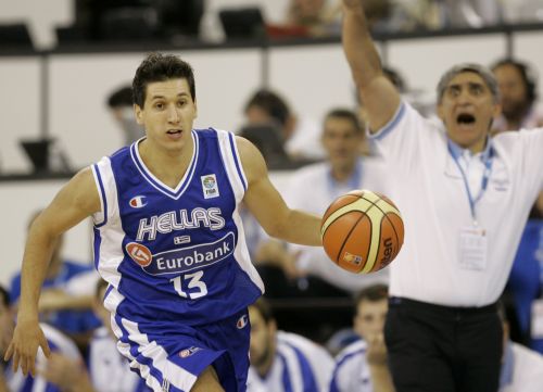 Ο Διαμαντίδης επιμένει στην αποχώρησή του από την Εθνική