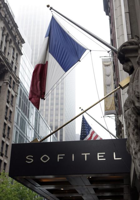 Η εξέταση DNA φέρεται να έδειξε σπέρμα του Στρος-Καν στα ρούχα της καμαριέρας