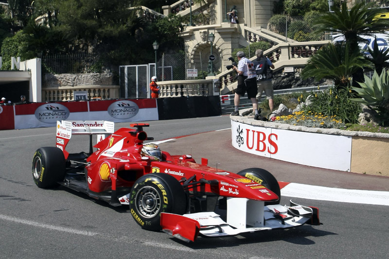 F1 2011, GP Monaco, ΕΔ2: Ο Fernando Alonso ταχύτερος της ημέρας