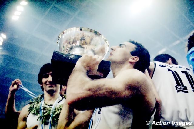 Με τον Γκάλη, τον Γιαννάκη, τον Φιλίππου και τ’ άλλα παιδιά…