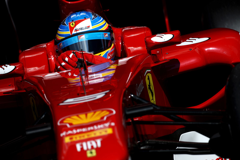 Η Ferrari μεταξύ «σφύρας και άκμονος»