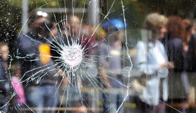 Μέσω Twitter και… BlackBerry οργανώθηκαν οι ταραχές στο Λονδίνο