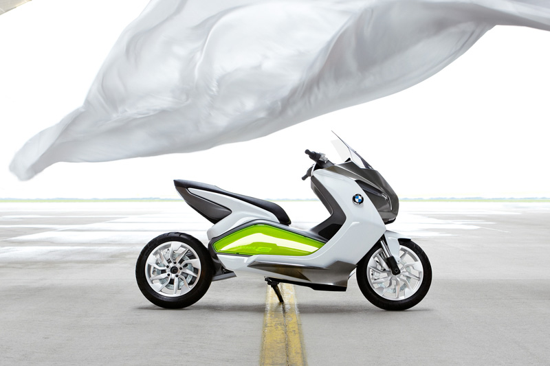 BMW Concept e: Ο προπομπός των βαυαρικών maxi scooter