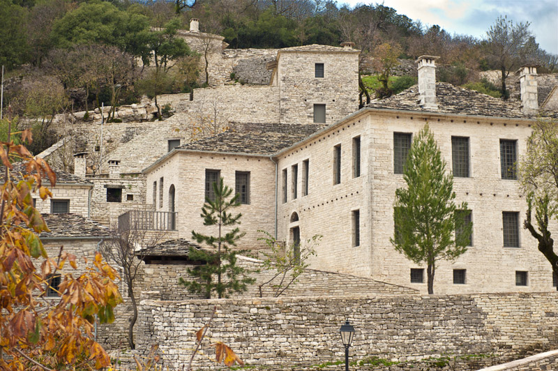 Το Μονοπάτια Mountain Resort στα Άνω Πεδινά Ζαγορίου