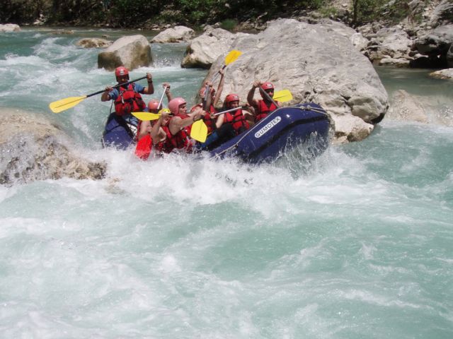 Ράφτινγκ στο Βοϊδομάτη και στον Άραχθο