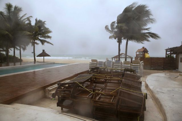 Υποβαθμίστηκε σε «τροπική καταιγίδα» ο τυφώνας Ρίνα