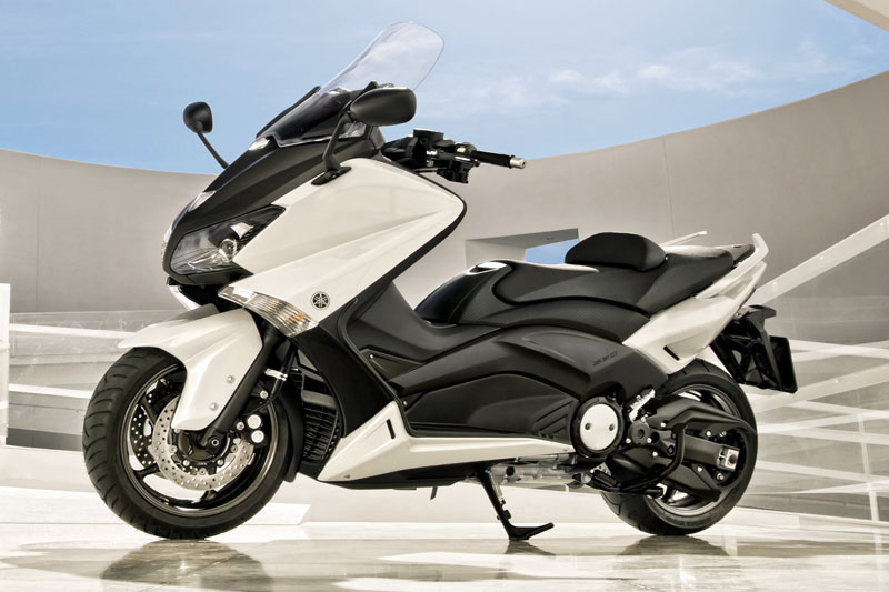 Yamaha TMAX 530 2012: Στο δικό του δρόμο