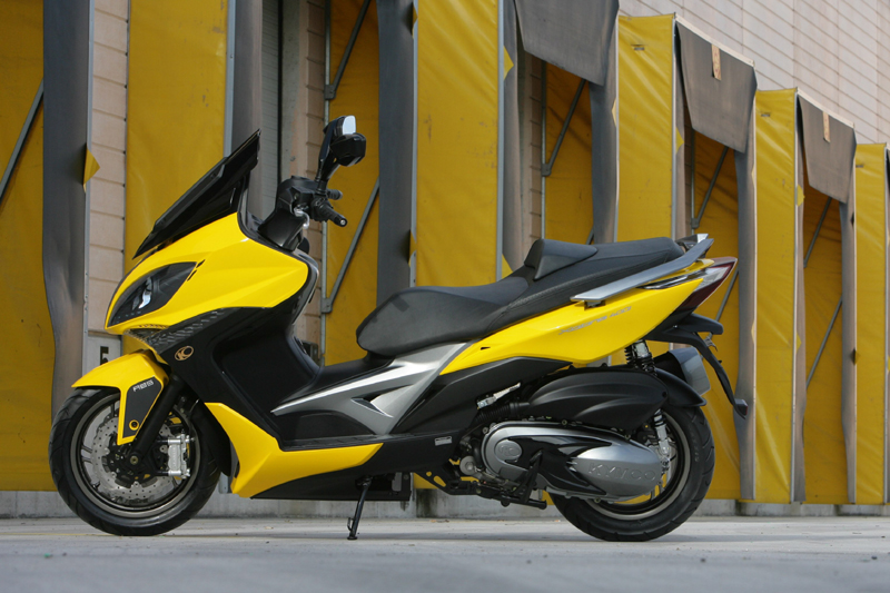 Έξι νέα Kymco για το 2012