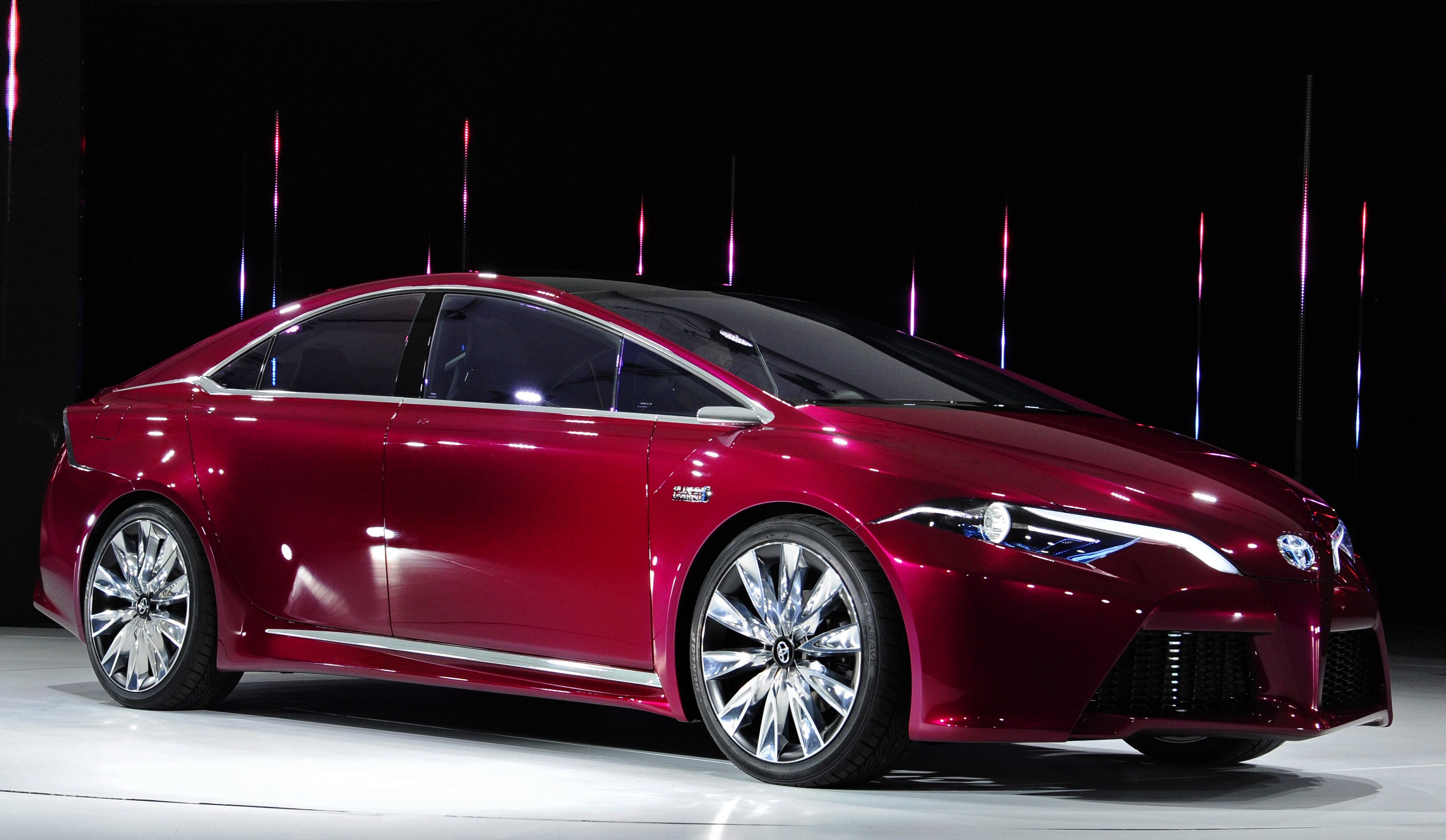 Toyota NS4 Plug-In Hybrid Concept: Το υβριδικό αύριο