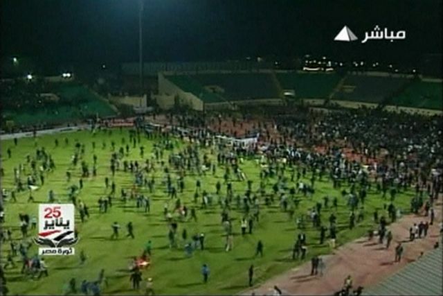 Τραγωδία με δεκάδες νεκρούς σε ποδοσφαιρικό αγώνα στην Αίγυπτο