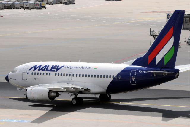 Κλείνει λόγω χρεών η ουγγρική αεροπορική εταιρεία Malev