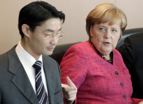 Αποκλείει ο Φ.Ρέσλερ συμμετοχή της ΕΚΤ στο «κούρεμα» του ελληνικού χρέους