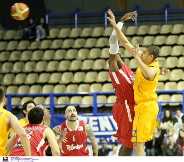 Εύκολο πέρασμα του Ολυμπιακού, ο Ηλυσιακός έκανε την ανατροπή και ο Αρης επέστρεψε στις νίκες