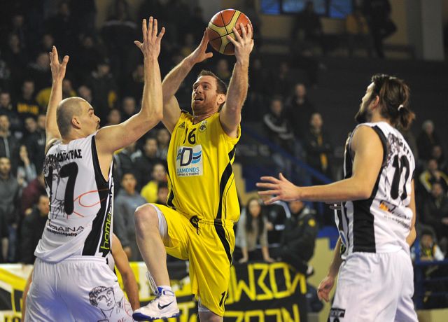 Μεγάλη νίκη του Απόλλωνα Πατρών επί της ΑΕΚ και βήμα ανόδου