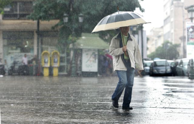 Χαλάει και πάλι ο καιρός, επιστρέφουν οι βροχές και οι χιονοπτώσεις