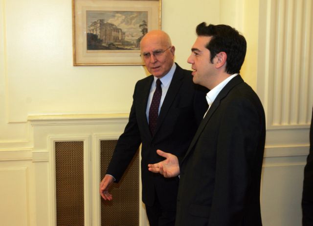 Για «θέατρο δήθεν διαπραγμάτευσης» με την τρόικα μιλά ο Αλέξης Τσίπρας