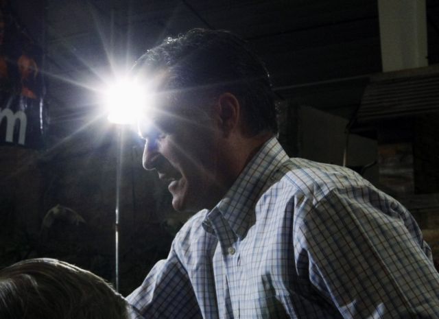 Προηγείται για το ρεπουμπλικανικό χρίσμα ο Ρόμνεϊ, αν και χάνει έδαφος