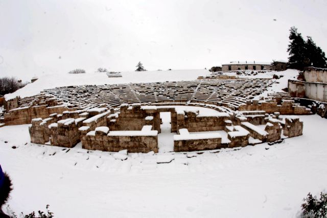 Νέο κύμα κακοκαιρίας την Τρίτη σε όλη τη χώρα με βροχές, χιόνια και θυελλώδεις ανέμους