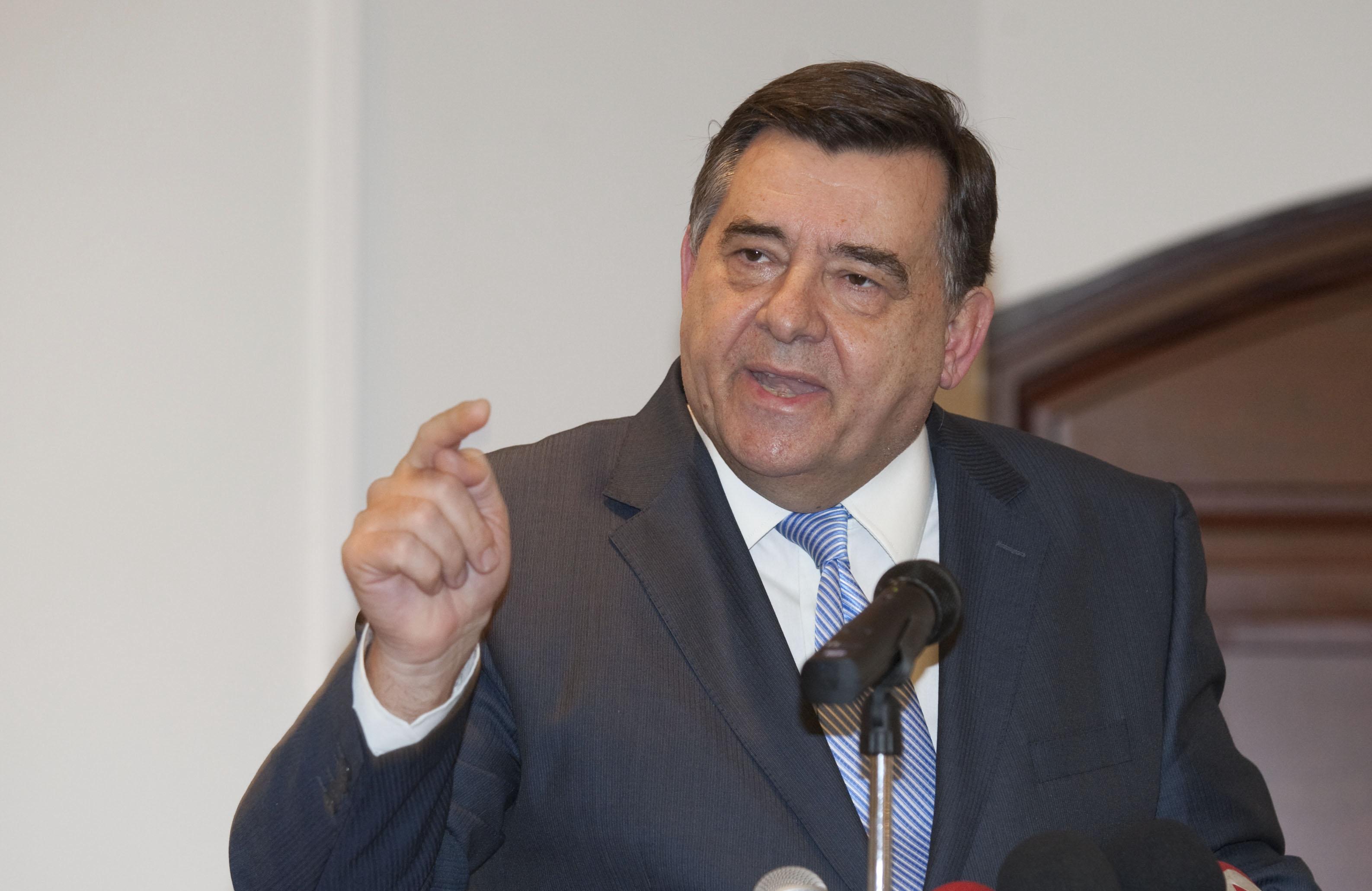 Περισσότερο χρόνο για το νέο δάνειο ζητά ο Γ.Καρατζαφέρης