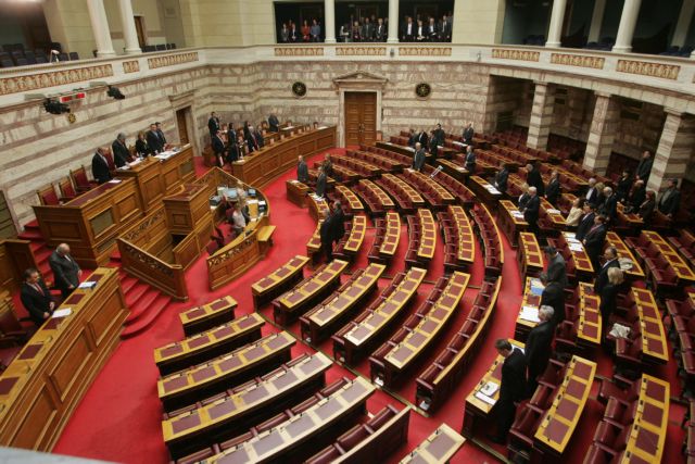 Παράταση της κυβέρνησης Παπαδήμου και μέτρα υπέρ αδυνάτων ζητούν βουλευτές του ΠΑΣΟΚ