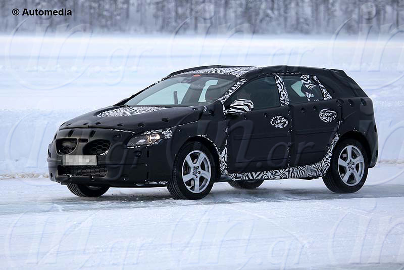 Volvo V40 2012: Dancing on ice