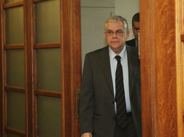 Σφιχτά χρονοδιαγράμματα έθεσε στους υπουργούς ο Λουκάς Παπαδήμος