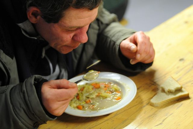 Δεκαεννέα εκατομμύρια Ευρωπαίοι χρειάζονται επισιτιστική βοήθεια