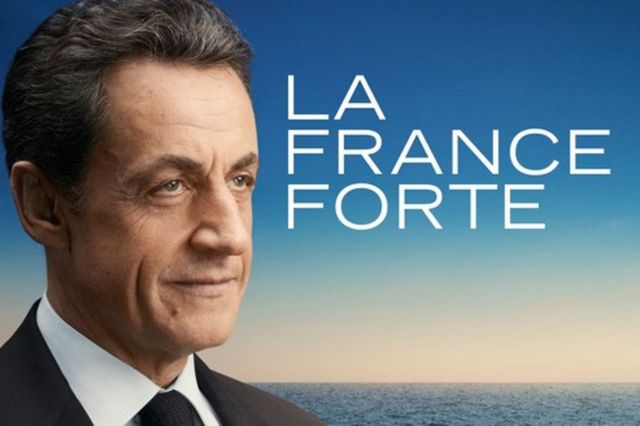 Η ελληνική θάλασσα φόντο της προεκλογικής αφίσας του Σαρκοζί για μια «Γαλλία δυνατή»