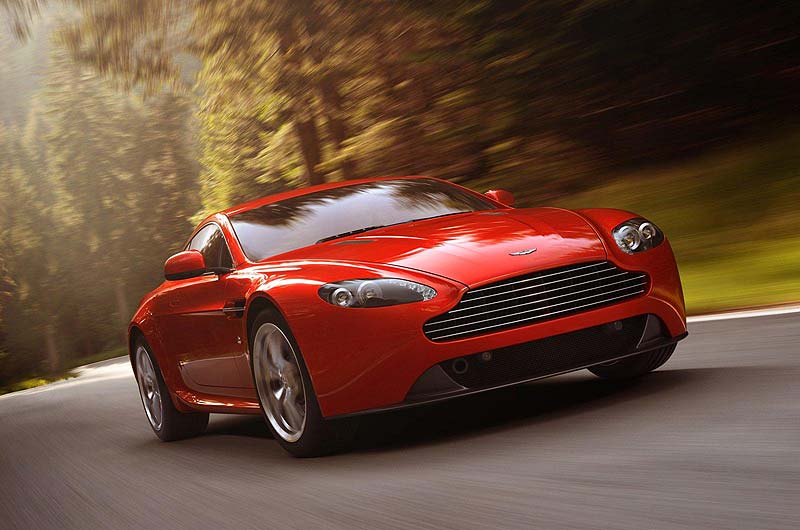Έκθεση Γενεύης 2012: Aston Martin V8 Vantage… revisited