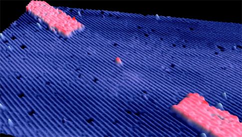 Λειτουργικό τρανζίστορ δημιουργήθηκε από ένα και μόνο άτομο