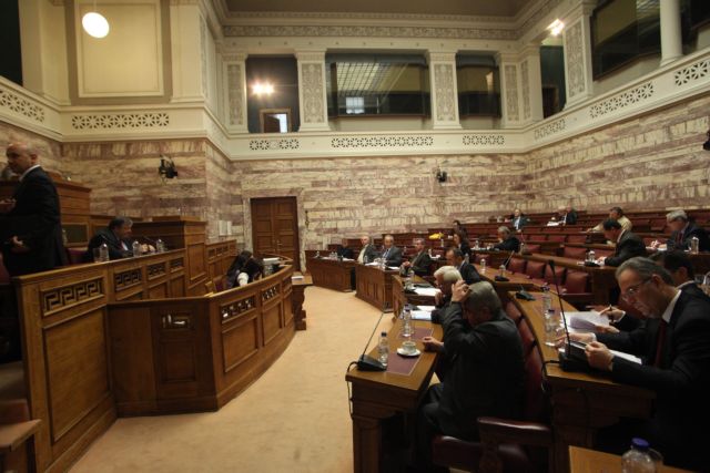 Στη διασφάλιση των αποταμιευτών ομολογιούχων από το «κούρεμα» συμφωνούν τα κόμματα