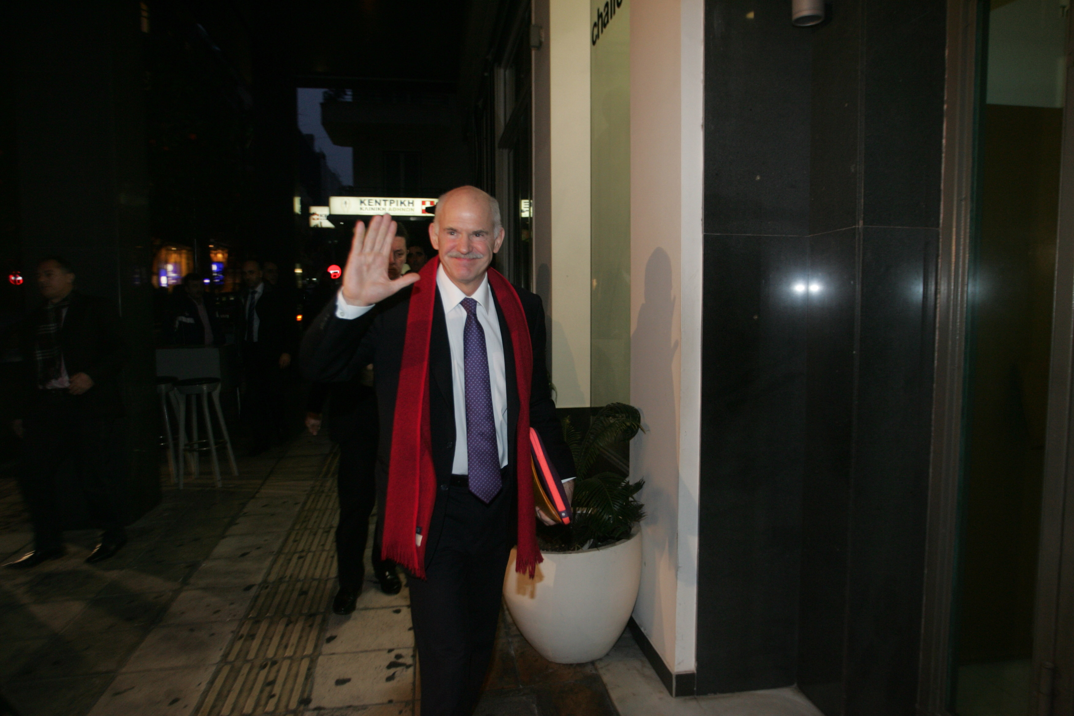 Υπό εξέταση τα χρονοδιαγράμματα για την εκλογή προέδρου του ΠΑΣΟΚ