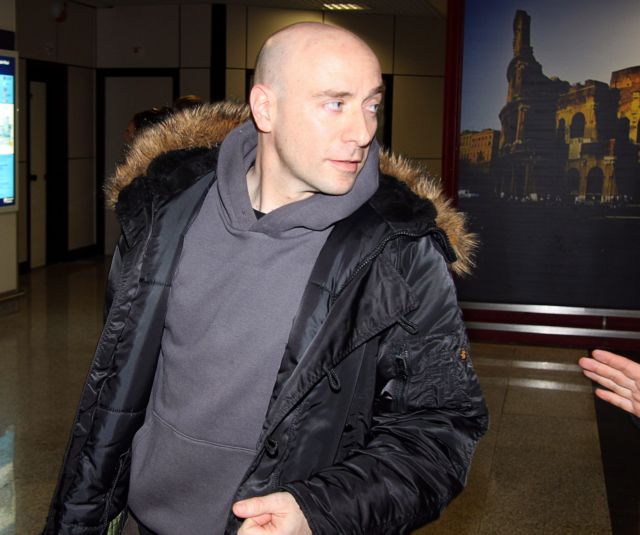 Ανακαλείται Ιταλός πρόξενος που συμμετείχε σε ακροδεξιό ροκ συγκρότημα